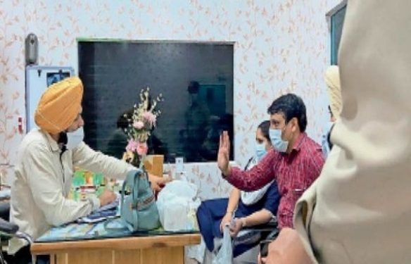 कालाबाजारी पर जागे अफसर:रेमडेसिविर इंजेक्शन सप्लाई को कंट्रोल करेगा प्रशासन, राजस्थान सरकार की सप्लाई वाले पकड़े जाने के बाद बनाई टीम