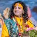 कैसे एक गांव का बच्चा बन गया महाराज? जानें एक बार कथा की कितनी लेते हैं फीस?