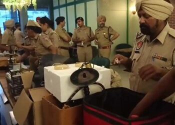 जालंधर में पुलिस की बड़ी कार्रवाई: अवैध हुक्का बारों पर छापेमारी, भारी मात्रा में तंबाकू और हुक्के बरामद